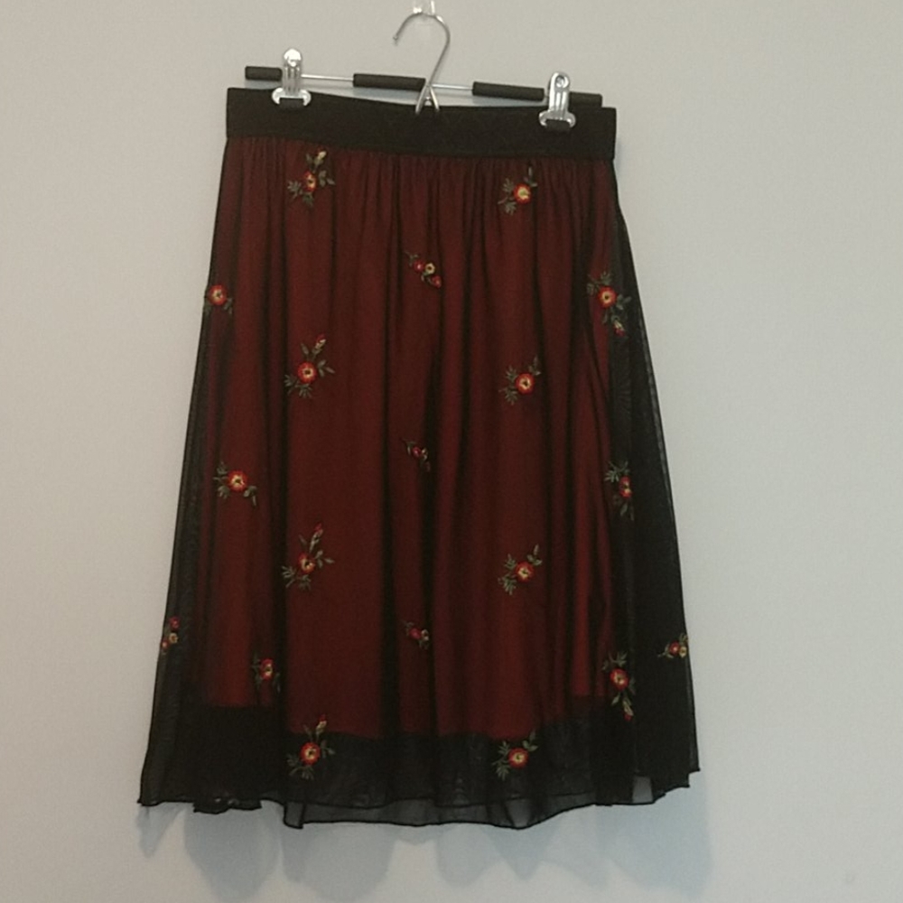 LuLaRoe Lola skirt
